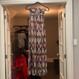 Colourful strapless dress! Perfect for summer